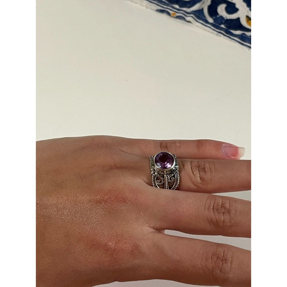 Elegant Purple Stone 925 Silver Ring with Intricate Details | Thai Made, Size 8 - Picture 4 of 6